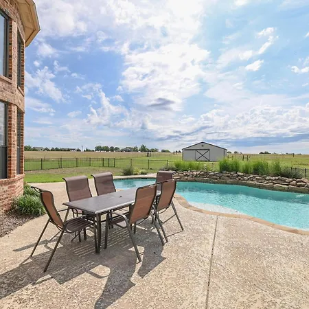 Spacious Celina Rental With Private Pool And Yard!